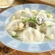 z sosem z bryndzy z parmezanem i szałwią