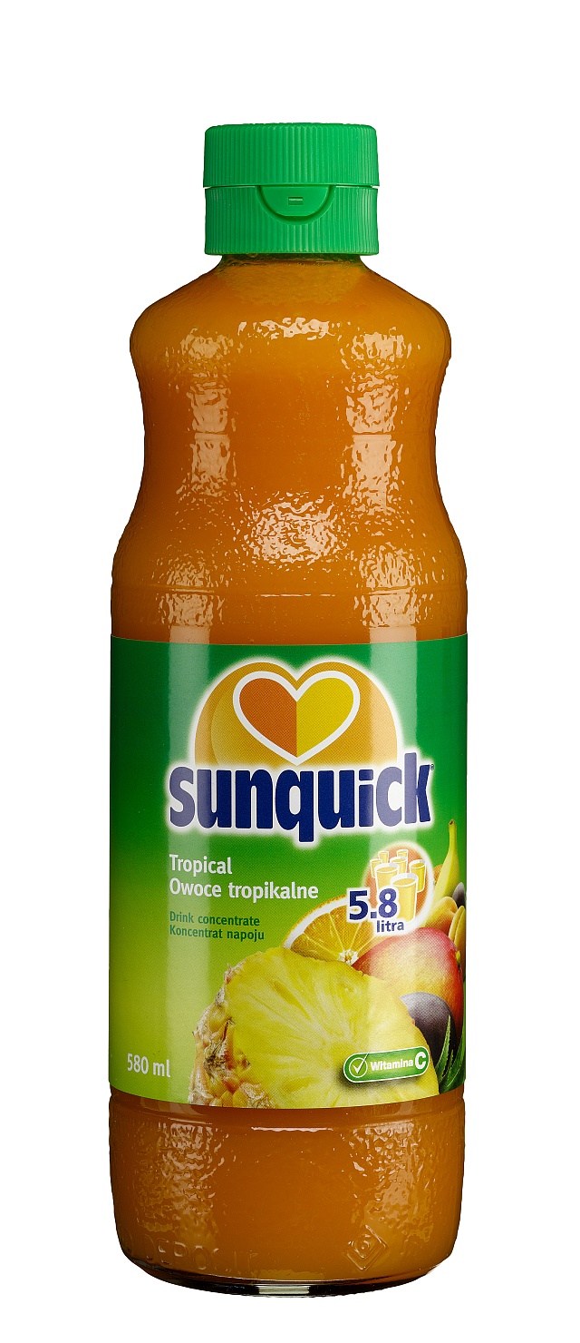 Mieszanka naturalnych soków owocowych z ananasów, pomarańczy, marakui, mango, bananów i moreli