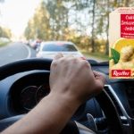 Jak radzić sobie ze zmęczeniem podczas długiej jazdy samochodem?