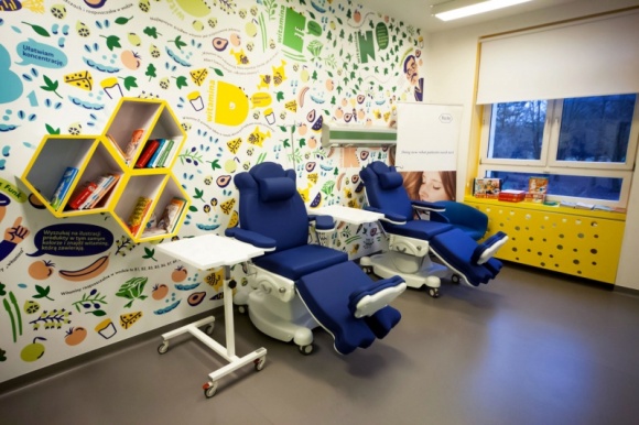Cholina pomaga uchronić dzieci przed rozwojem zespołu Downa i autyzmu? Zdrowie, LIFESTYLE - Dla prawidłowego rozwoju dziecka niezwykle ważna jest dieta jego mamy podczas ciąży. W tym czasie kobiety powinny przyjmować nie tylko kwas foliowy i witaminy z grupy B, ale także cholinę. Ta wciąż zbyt mało znana substancja ma ogromne znaczenie dla rozwoju zdrowia człowieka.