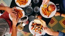 Jak zadbać o bliznę po cesarskim cięciu? Zdrowie, LIFESTYLE - Narodziny dziecka to jedno z najważniejszych momentów w życiu. Nie każda mama miała jednak szansę na naturalny poród i musiała zdecydować się na cesarskie cięcie.