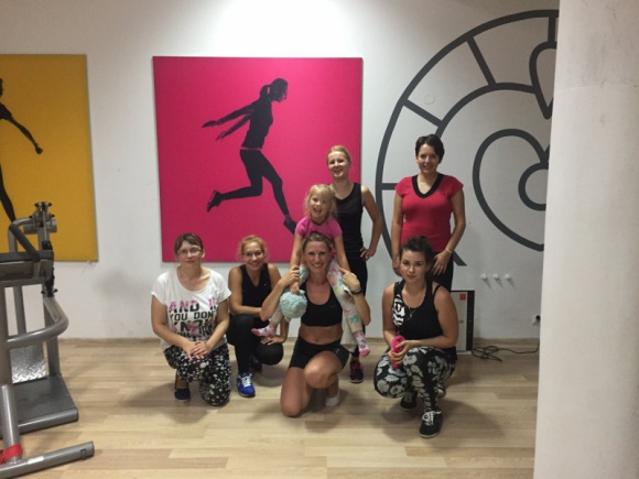 „Metamorfozy” w Hajnówce Zdrowie, LIFESTYLE - Popularne „Metamorfozy”, organizowane przez klub Mrs. Sporty, po raz pierwszy w Hajnówce! Wybrana do projektu pani przez dwa miesiące będzie miała szansę nie tylko zmienić swój wygląd, ale też dietę i codzienne nawyki, a w rezultacie życie.
