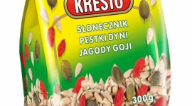 Letnia energia od Kresto Zdrowie, LIFESTYLE - Okazji do spędzania czasu na świeżym powietrzu jest latem bardzo wiele: piesze i rowerowe wycieczki, pikniki w lesie lub plażowanie nad wodą. Podczas tego typu aktywności warto mieć przy sobie przekąski, które dodadzą nam energii, będą zdrowe oraz odporne na wysokie temperatury.