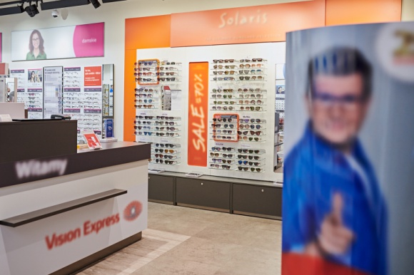 Tysiące przebadanych oczu – Vision Express podsumowuje Światowy Dzień Wzroku Zdrowie, LIFESTYLE - 10 października w ramach wydarzenia zorganizowanego z okazji Światowego Dnia Wzroku z badań w salonach Vision Express skorzystało niemalże 5 500 osób.