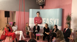 Rak piersi – długie oczekiwanie na leczenie na niskim poziomie Zdrowie, LIFESTYLE - Z danych Krajowego Rejestru Nowotworów wynika, że liczba zachorowań Polek na raka piersi zwiększyła się w ciągu ostatnich 30 lat prawie dwukrotnie. Co roku przybywa prawie 6 tys. pacjentek. Szacuje się, że w kraju żyje ok. 100 tys. chorych.