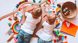 Jestem pielęgniarką, a jaka jest Twoja supermoc? Zdrowie, LIFESTYLE - Sprawują opiekę nad pacjentami w warunkach domowych. Zaangażowaniem znacząco wykraczają poza opieką medyczną, przynosząc uśmiech, dobre słowo, wsparcie, a przede wszystkim swoją obecność. Mowa o pielęgniarkach i pielęgniarzach środowiskowych oraz opieki długoterminowej.