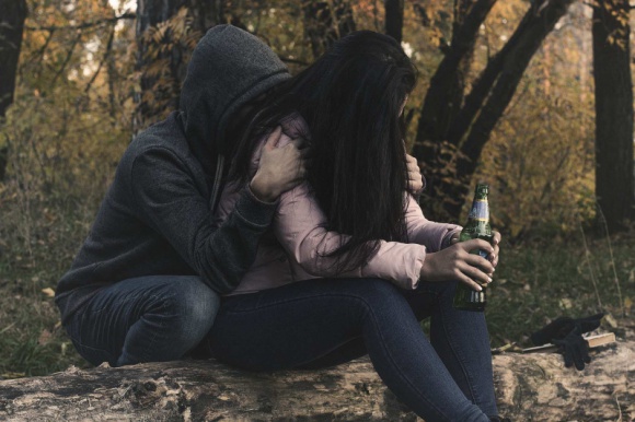 Życie bez używek – czy to jest możliwe? Zdrowie, LIFESTYLE - Jak wpadamy w uzależnienia i w jaki sposób się z nich wydostać?